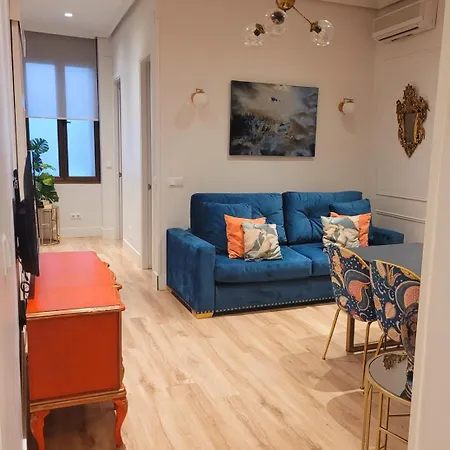 Precioso Apartamento 6p en Sol-3